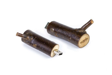 USB kľúč s potlačou - gravírovanie;USB klíč s potiskem - gravírování