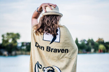 Uterák s logom Den Braven