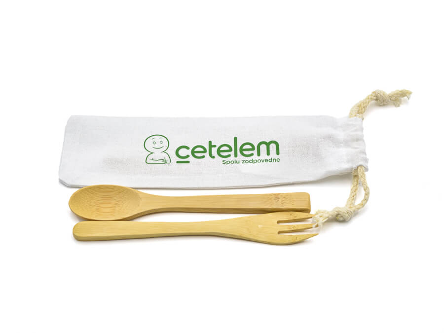 Drevený príbor v obale s potlačou - transfér;Dřevěný příbor v obalu s potiskem - transfer