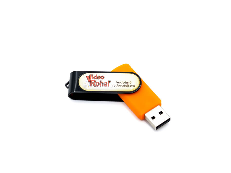 USB kľúč s potlačou - živicová samolepka;USB klíč s potiskem - pryskyřičná samolepka