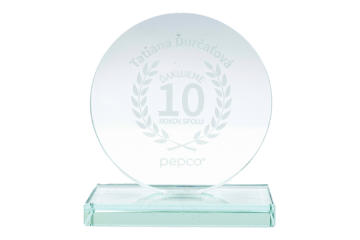 Trofej s potlačou - gravírovanie; Trofej s potiskem - gravírování