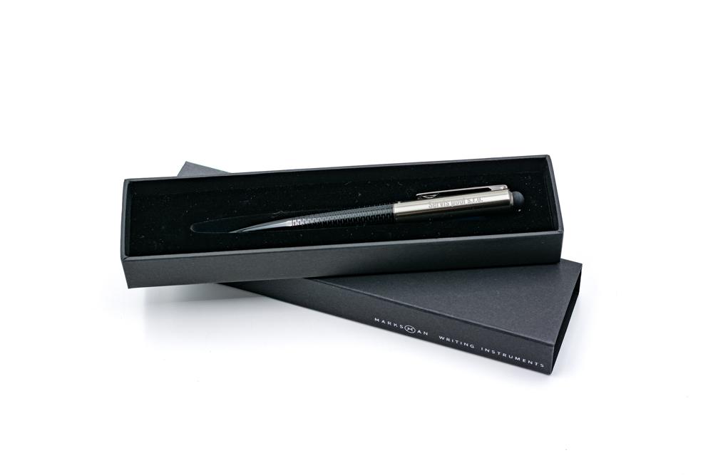 Kovové pero - Gravírovanie laserom;Kovové pero - Gravírování laserem