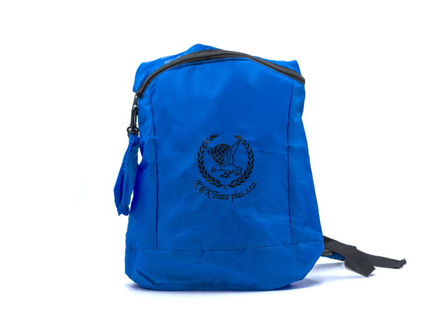 batoh s transférovou potlačou loga; batoh s transferovým potiskem loga