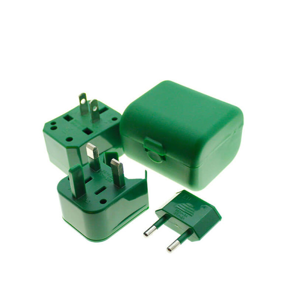 UNIVERSAL TRAVEL ADAPTER IN A PRACTICAL CASE