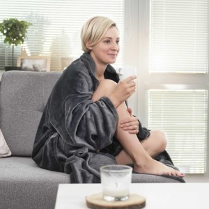 Grey blanket VS BERNINA - Reklamnepredmety