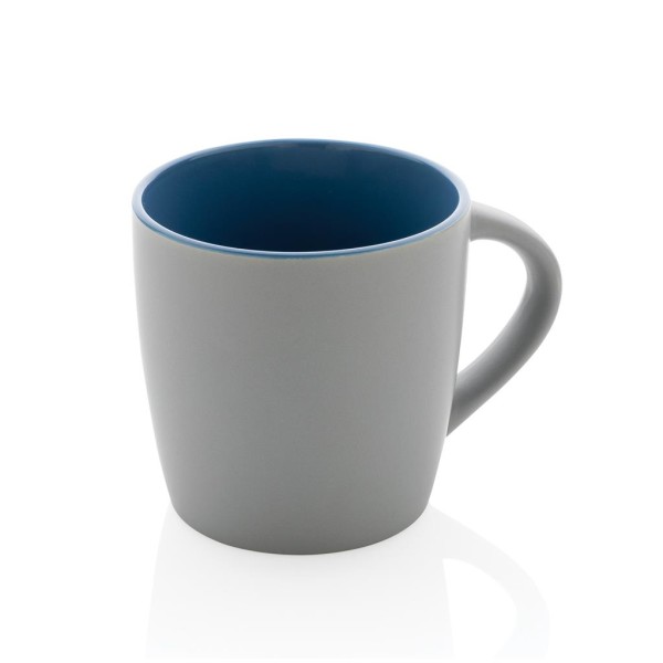 Ceramic mug with colored inner