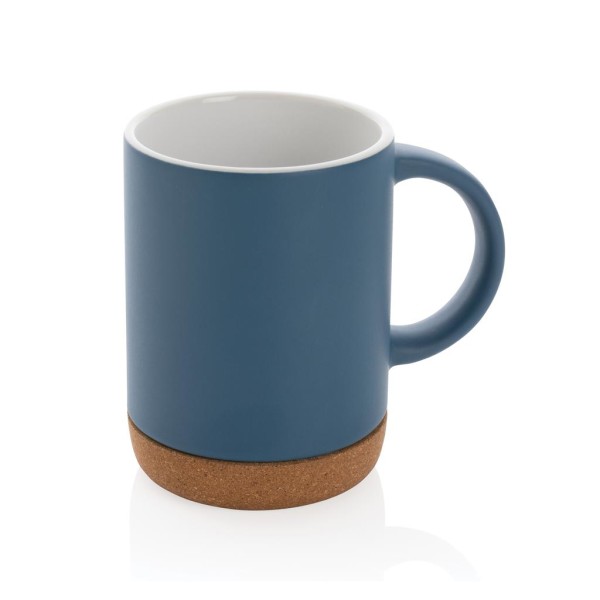 Ceramic mug with cork base