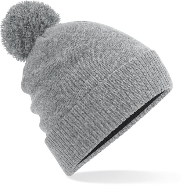 Water-repellent knitted hat with pom pom