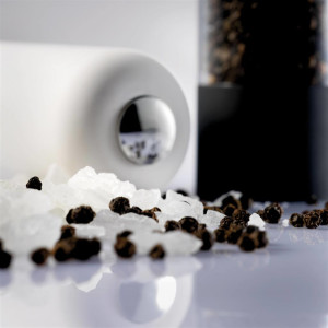 Electric pepper and salt mill set, white