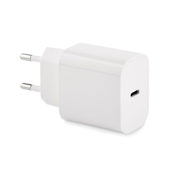 PLUGME EU mains adapter