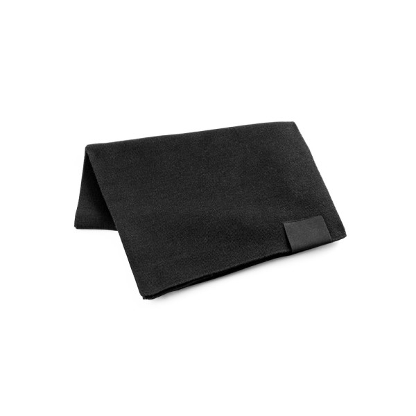 SERENITY. Scarf from recycled polyester (100% rPET)