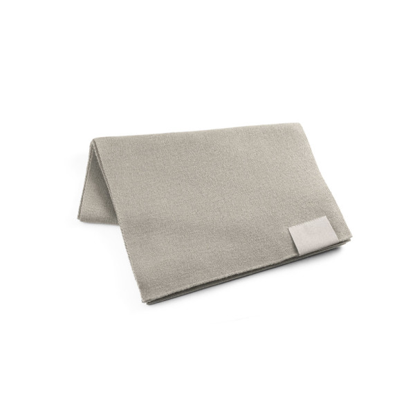 SERENITY. Scarf from recycled polyester (100% rPET)