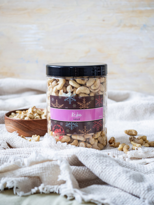 A can of cashew nuts