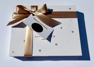 White and gold chocolate box - Reklamnepredmety