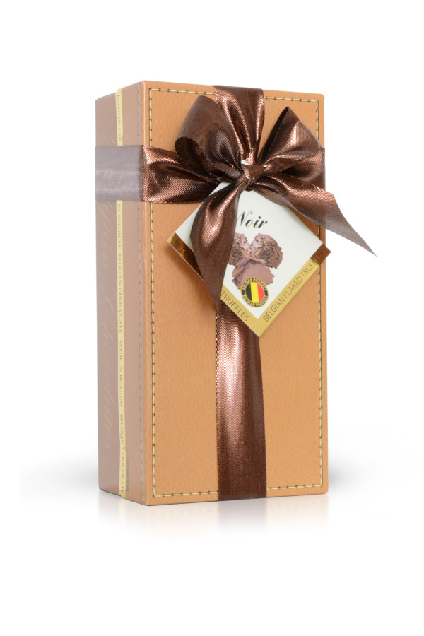 Milk truffle with dark chocolate shavings (ochre leather box with bow) 250 g