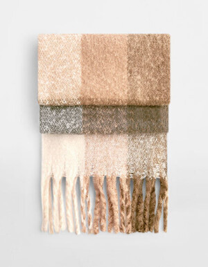 Fluffy Check Scarf - Reklamnepredmety