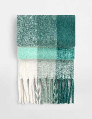 Fluffy Check Scarf - Reklamnepredmety
