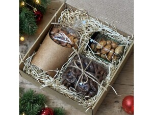 Corporate gift box of cups, cellophane bag and cup and glass - Reklamnepredmety