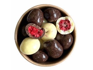 Freeze-dried raspberries in white and dark chocolate 200 g - Reklamnepredmety