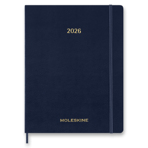 Diár Moleskine Essential Vegea 2026 - mäkké doskyXXL, týždenný, vertikálny, tmavo zelený - Reklamnepredmety
