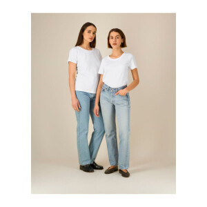 The iconic mid-light women’s fitted t-shirt - Reklamnepredmety