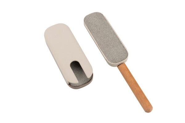 SARIKOY Practical clothes cleaning brush