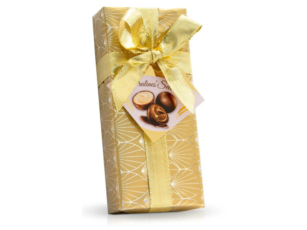 Dark and milk chocolate pralines with cocoa, orange and nut filling 70 g