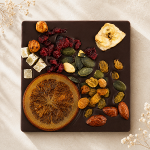 Dark chocolate decorated with dried fruits and nuts - Reklamnepredmety