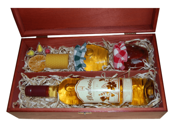 Set of mead + 2 types of honey in a wooden burgundy box