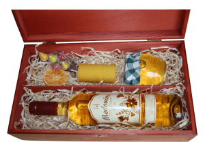 Set of mead + honey + candle in a wooden burgundy box - Reklamnepredmety