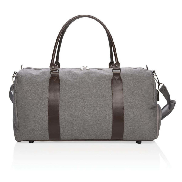 Weekend bag with USB output