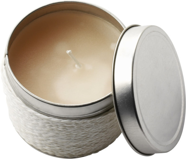 Fragranced candle in a tin