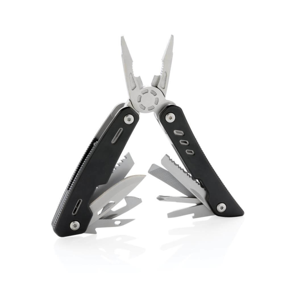 Solid multitool