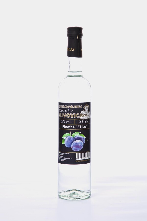Homemade brandy from FARMÁR – Slivovitz 52%, 500 ml