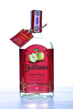 Slovak apple brandy 42%, 700 ml - Reklamnepredmety