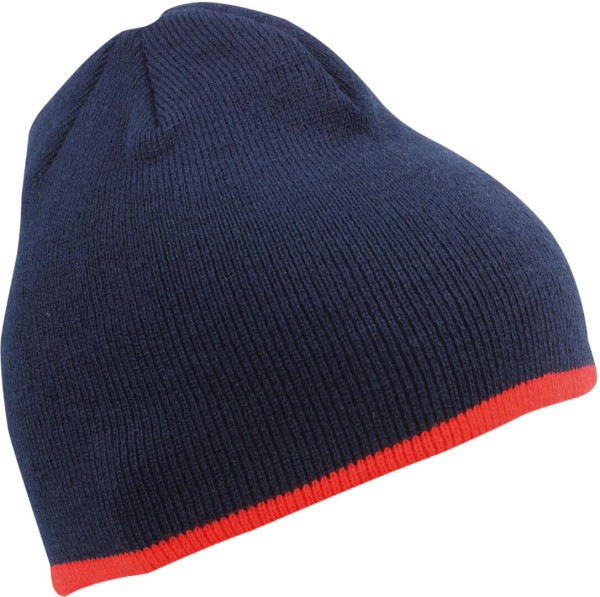 Beanie with contrasting border