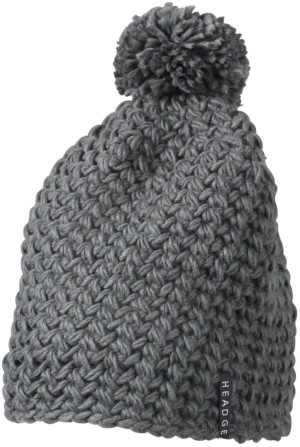 Crocheted Hat with Pompom - Reklamnepredmety