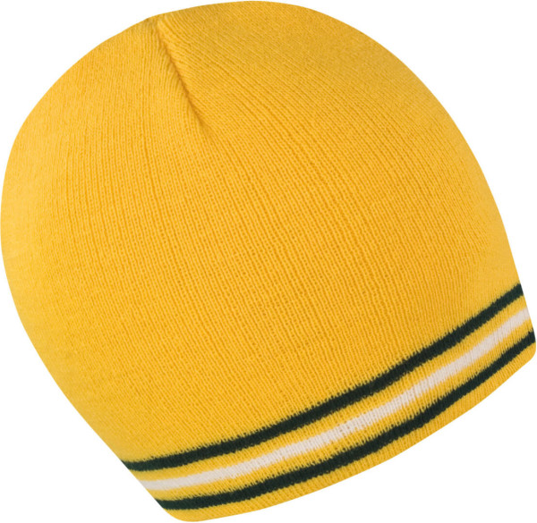 Beanie with contrasting stripes