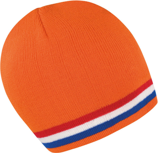 Beanie with contrasting stripes